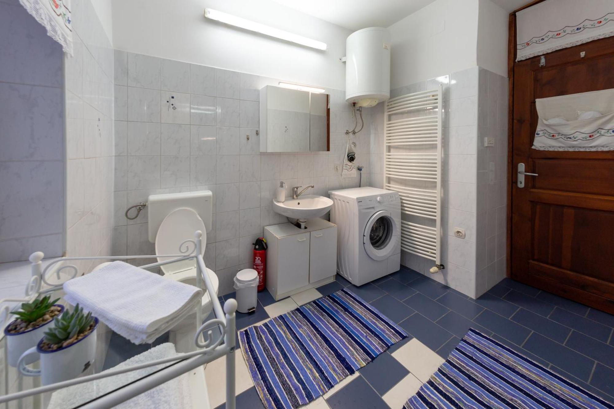 Apartments Paradiso Otocac Bilik gambar